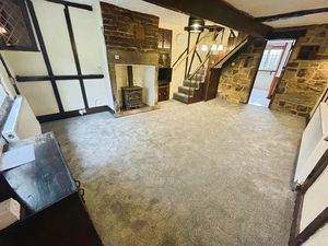 Lounge- click for photo gallery